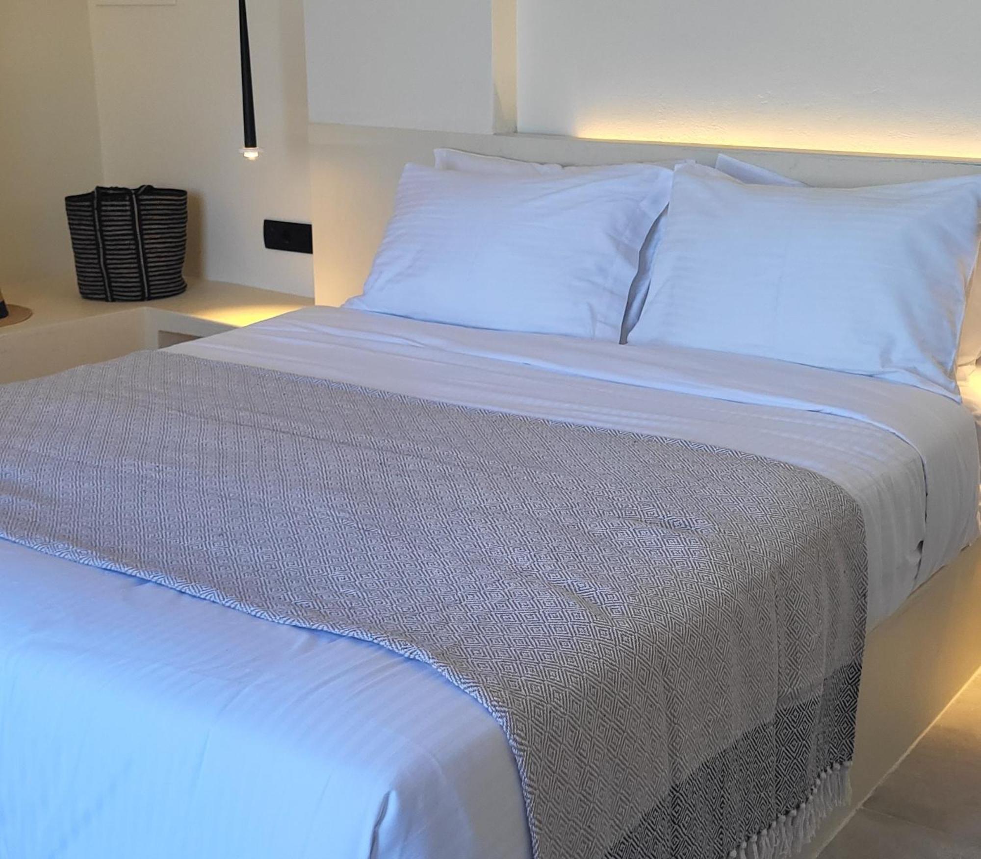Maeva Suites Santorini Pýrgos Exteriör bild