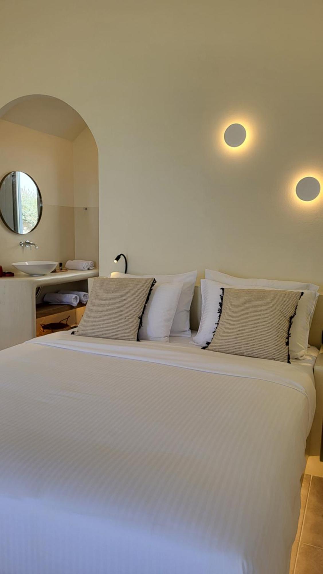 Maeva Suites Santorini Pýrgos Exteriör bild